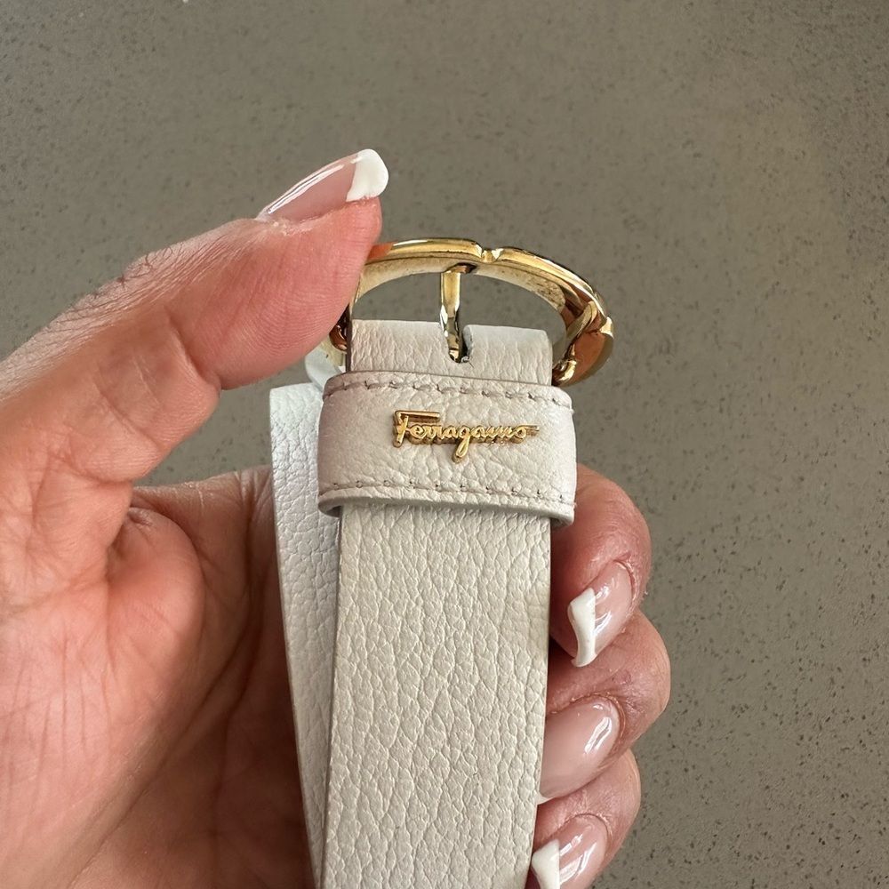 Salvatore Ferragamo Flower Buckle Leather Belt New Bianco White/Gold Buckle - Picture 4 of 8